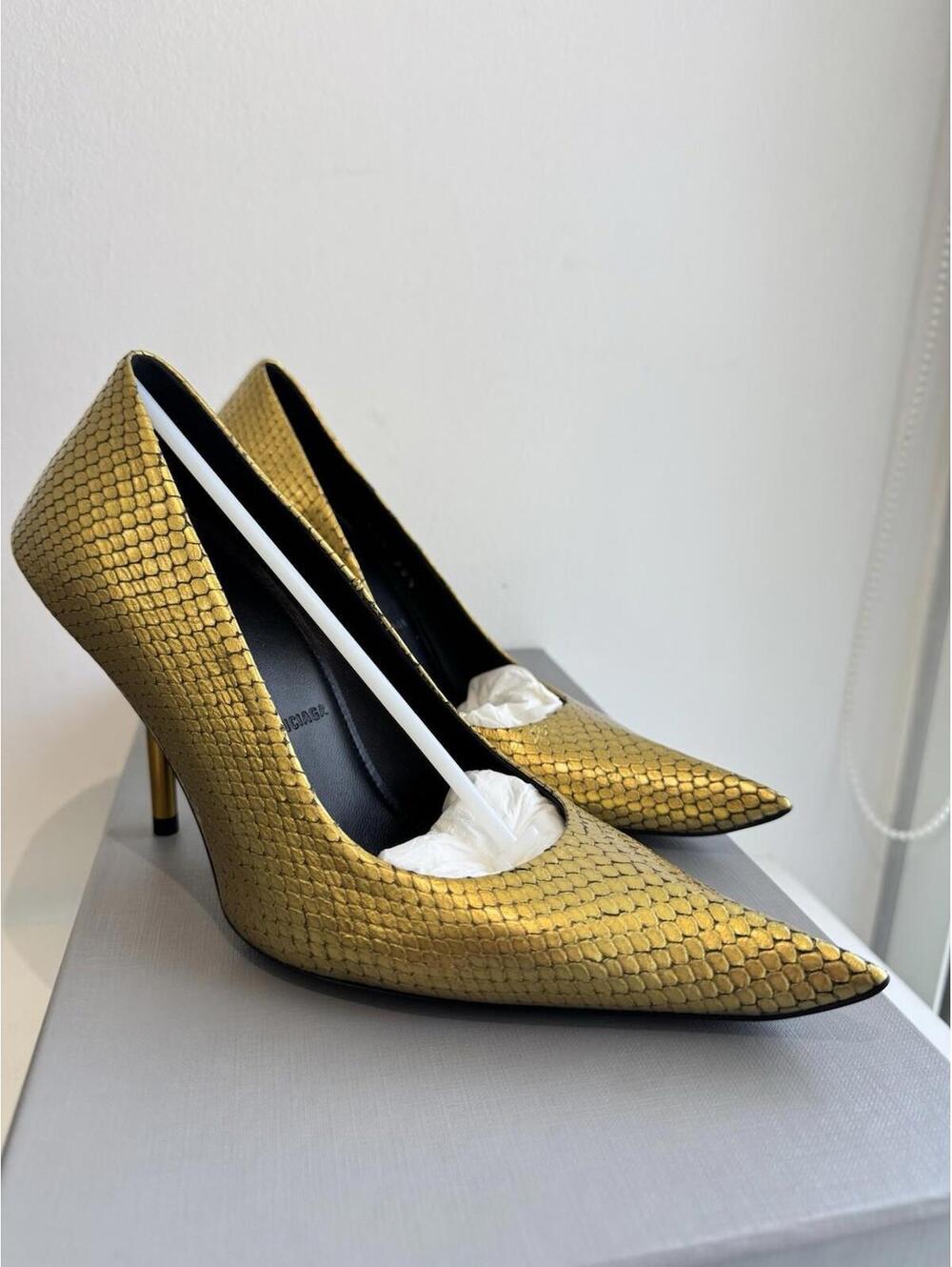 Balenciaga Baleciaga Essex Reptile Embossed Metallic Pointed Toe Pump Sz 6.5